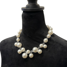 Load image into Gallery viewer, Statement Pearl Cluster Necklace